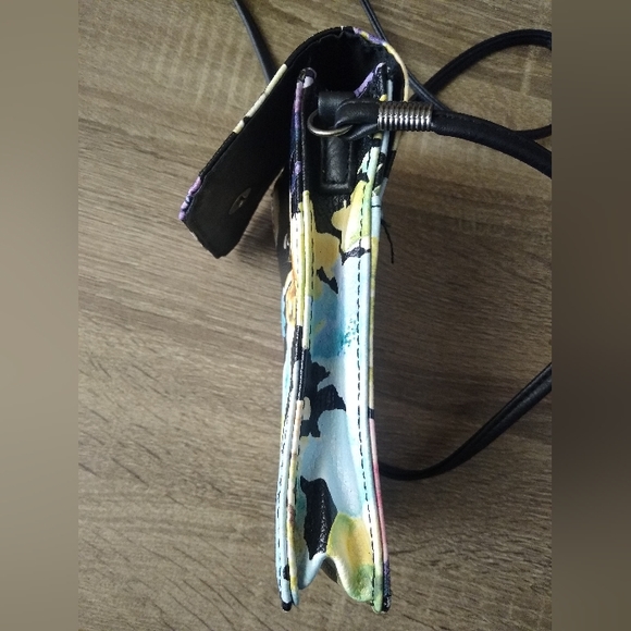 NWT Mimi x Jules Floral Snap Close Pouch, 7"x4"x1.5". - Picture 2 of 3